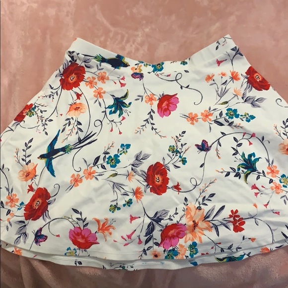 kids old navy flower skirt! - Picture 1 of 1